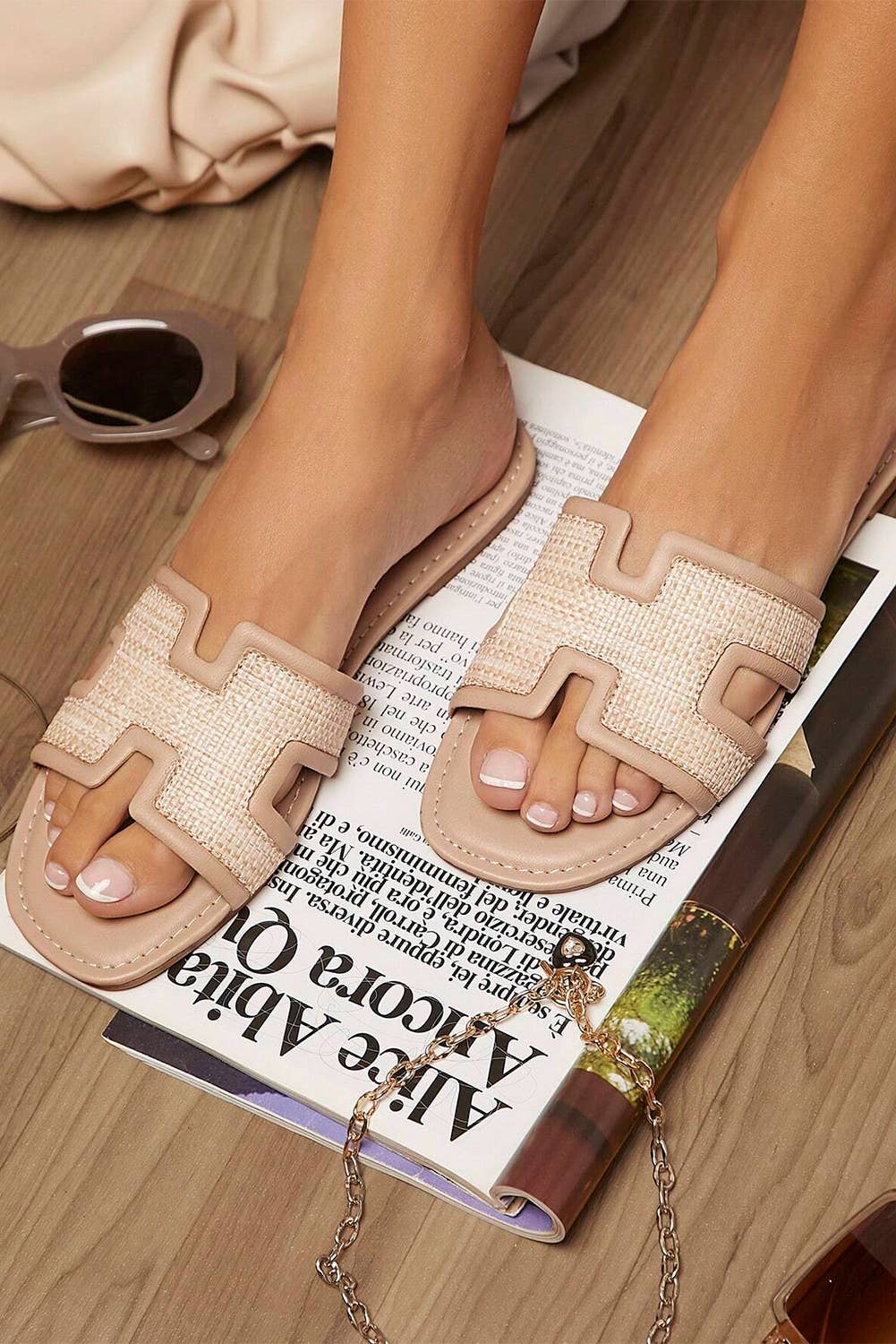 Raffia Detail Hollowed Open Toe Sandals