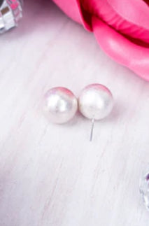 Wilma White Pearl Stud Earrings